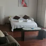 בית נופש Radmila אומאג